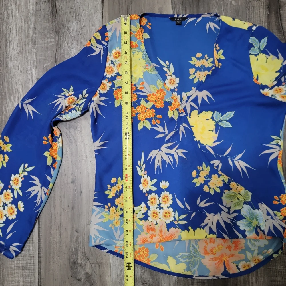 Guess Cross Over Floral Top - Picture 7 of 13